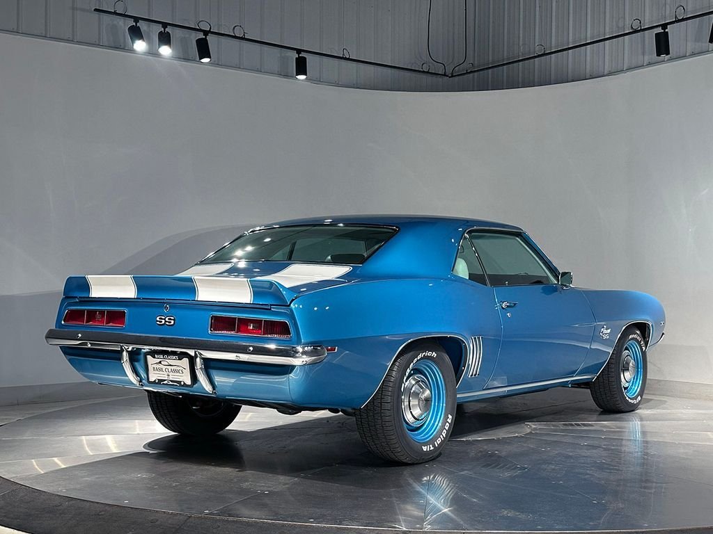 Used 1969 Blue Chevrolet  image 5