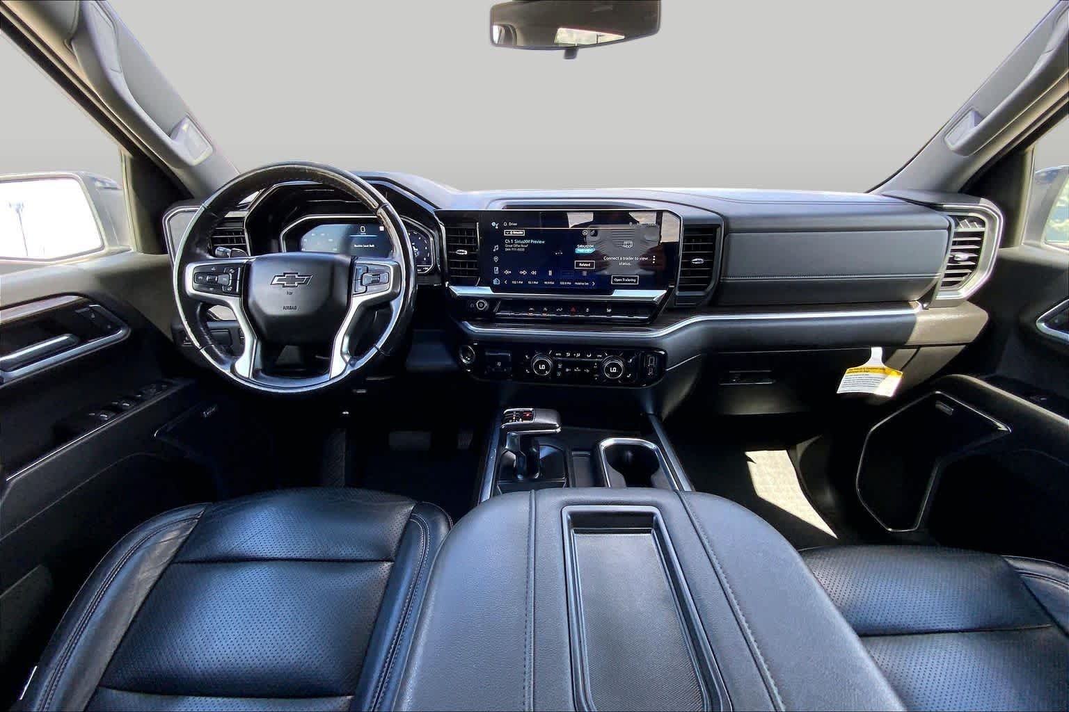 Used 2022 Summit White Chevrolet RST image 15