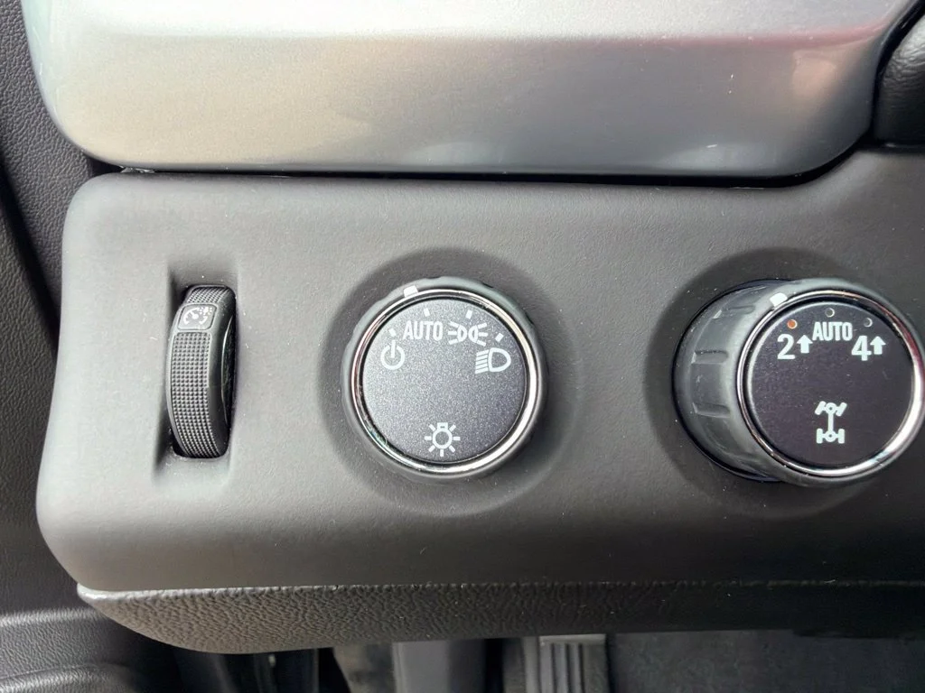 Used 2019 Black Chevrolet LS image 29