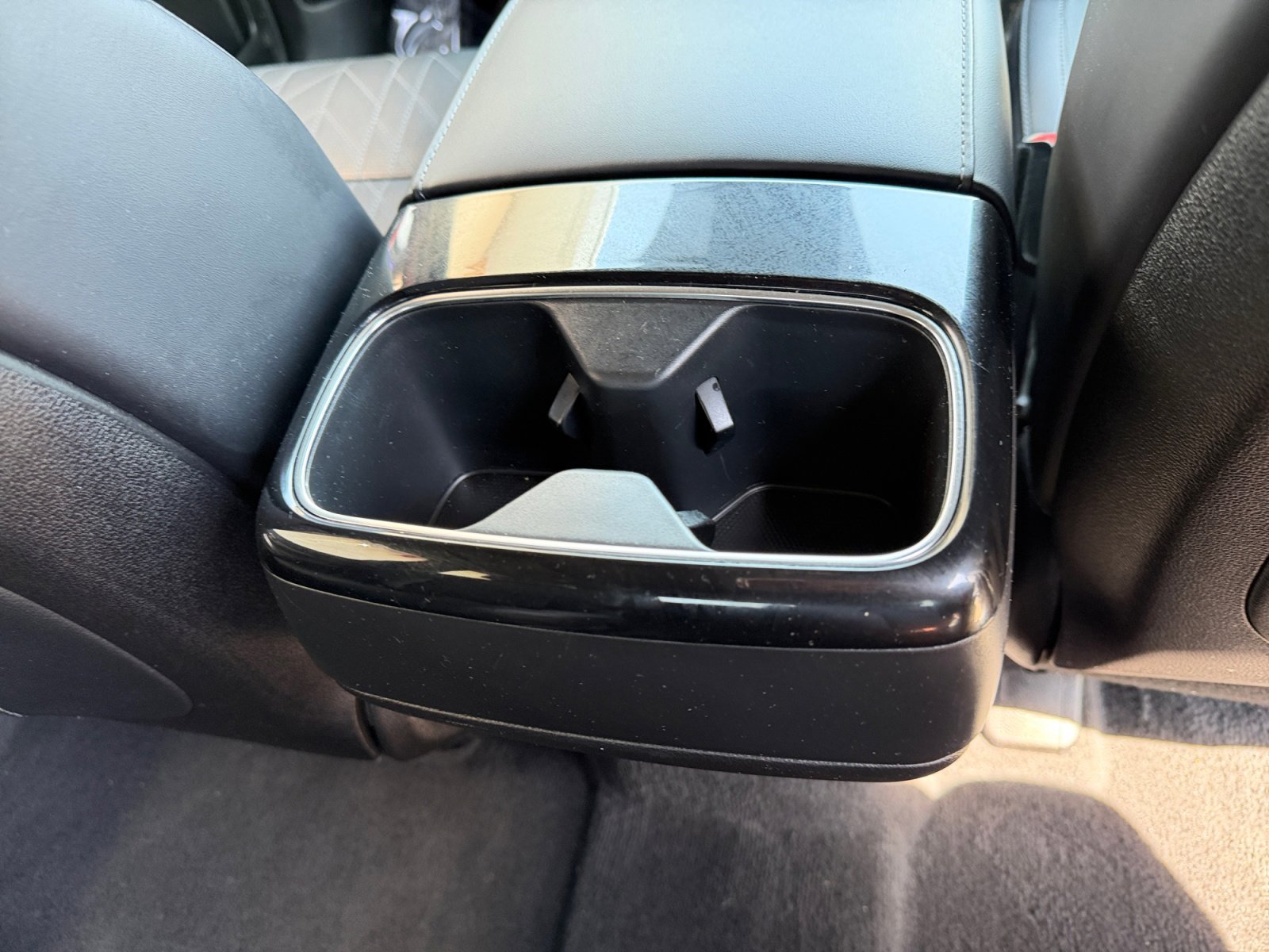 Used 2024 Dawning Red Kia SX Prestige X-Line image 36