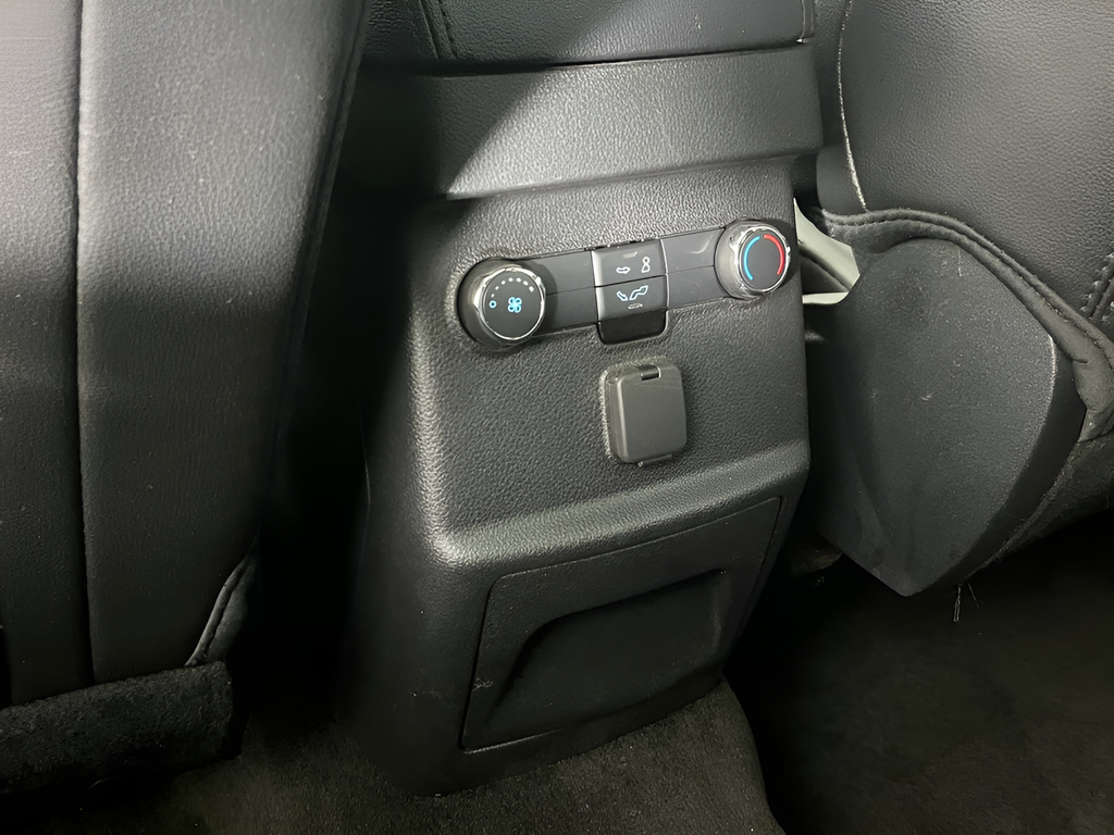 Used 2018 Magnetic Metallic Ford XLT image 28