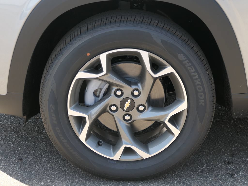 2026 Chevrolet Trax LT - Photo 10
