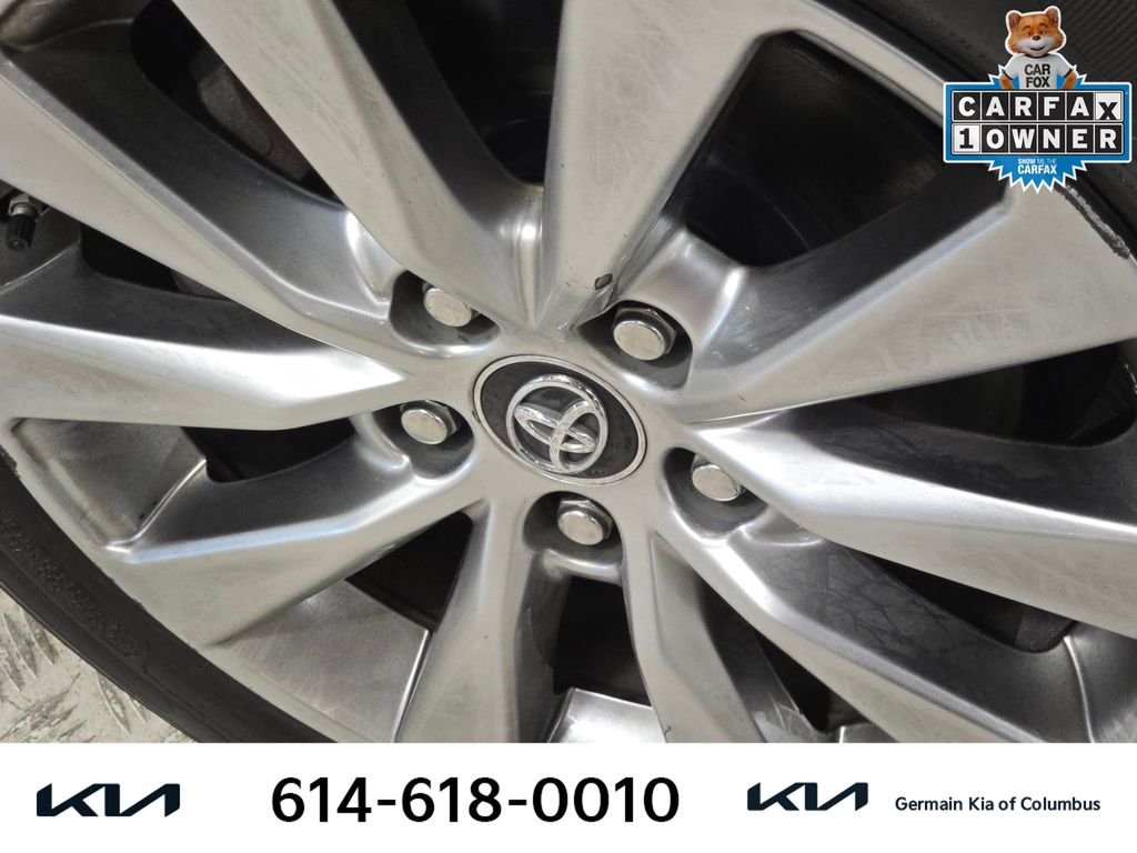 Used 2017 Black Toyota XLE image 13