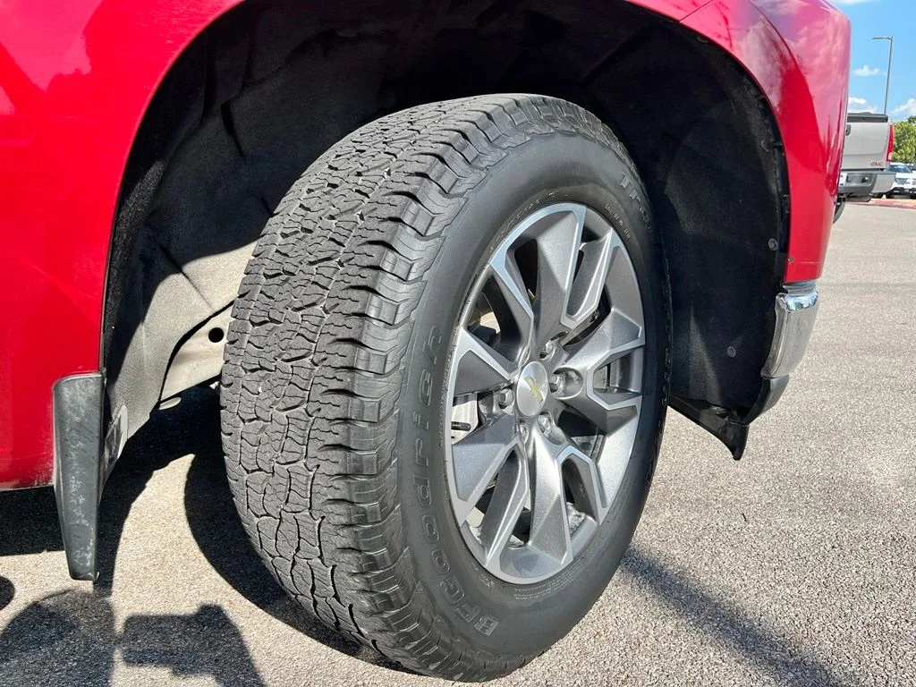 Used 2019 Red Chevrolet LT image 6