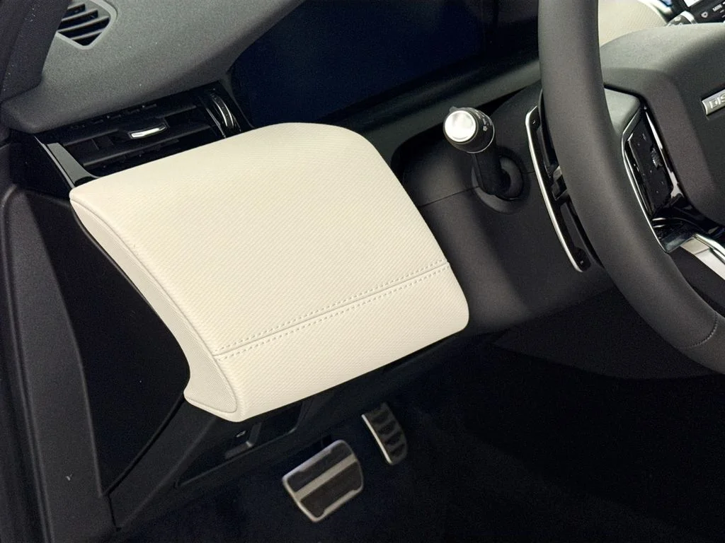 New 2026 Fuji White Land Rover Landmark image 10