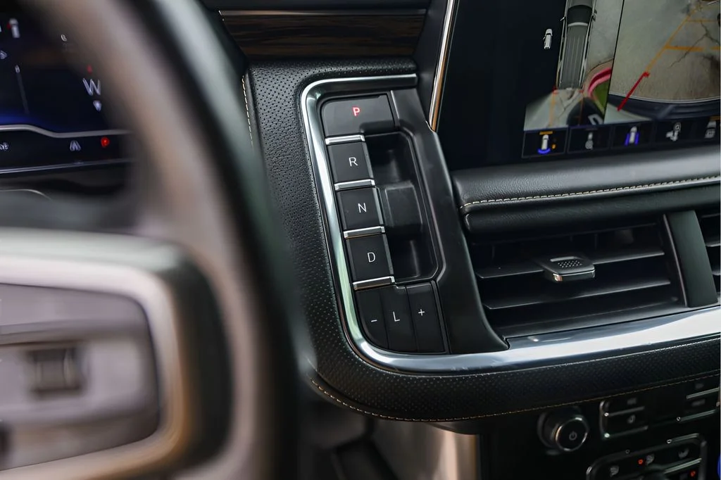 Used 2023 Beige Chevrolet Premier image 21
