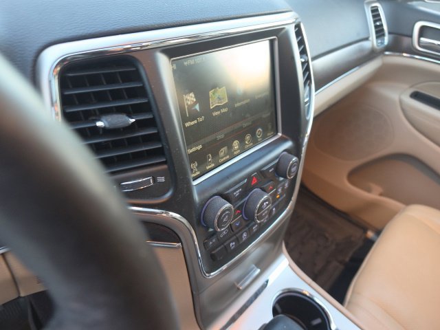 Used 2017 White Jeep Limited image 8