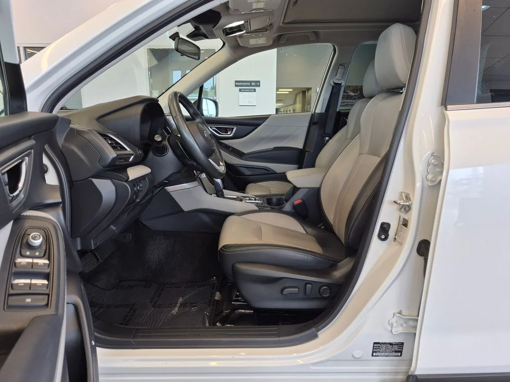Used 2022 White Subaru Limited image 14