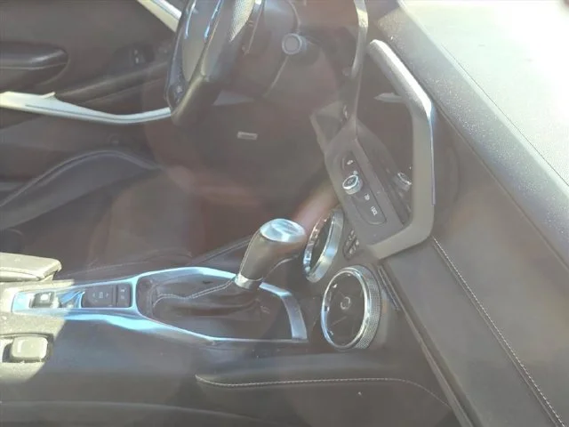 Used 2018 SILVER ICE METALLIC Chevrolet 2SS image 33