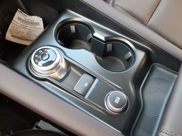 New 2027 Agate Black Metallic Ford Platinum image 26