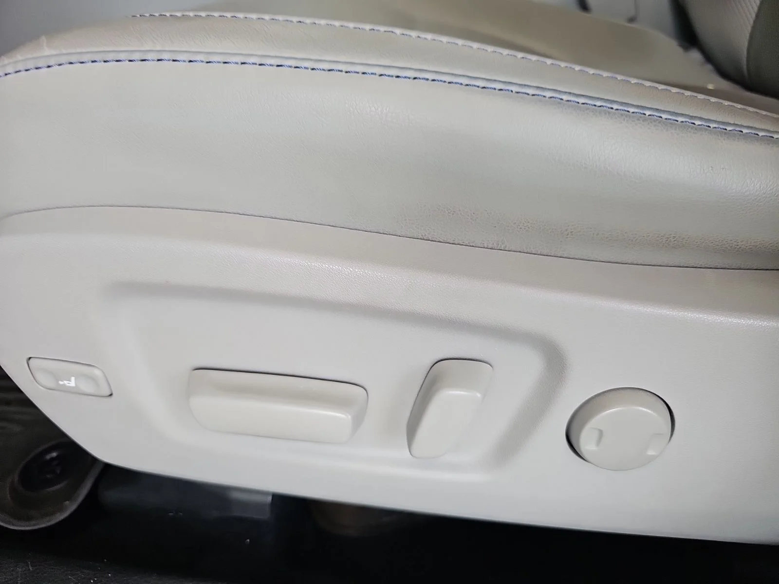 Used 2019 Blue Toyota Limited image 5