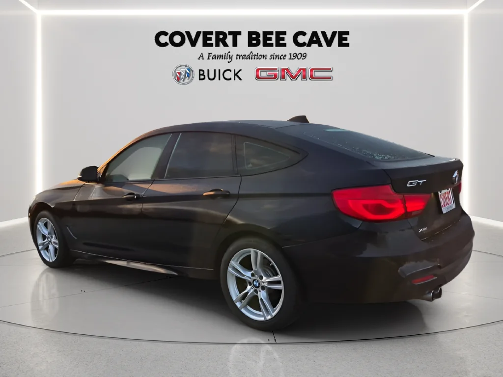 Used 2018 Black BMW 330 Gran Turismo i xDrive image 7