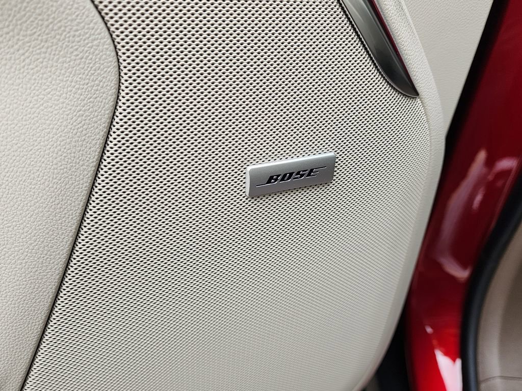 2026 GMC Yukon Denali - Photo 14