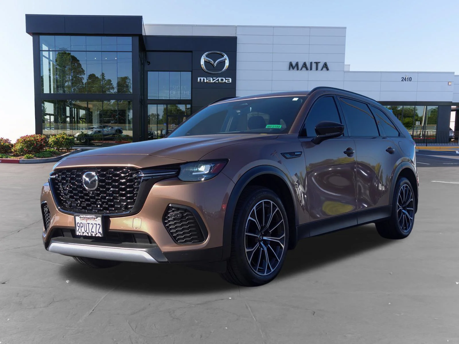 Certified Used 2025 Melting Copper Metallic Mazda Premium Plus image 10
