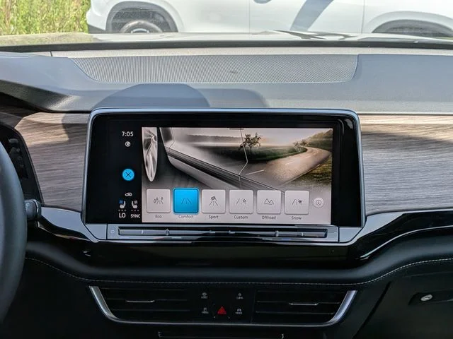 New 2026 Black Volkswagen 2.0T SEL image 22
