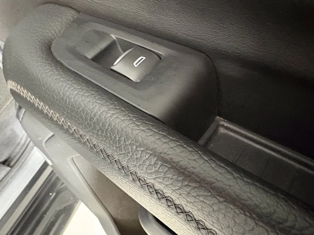 Used 2025 Silver GMC Denali image 19