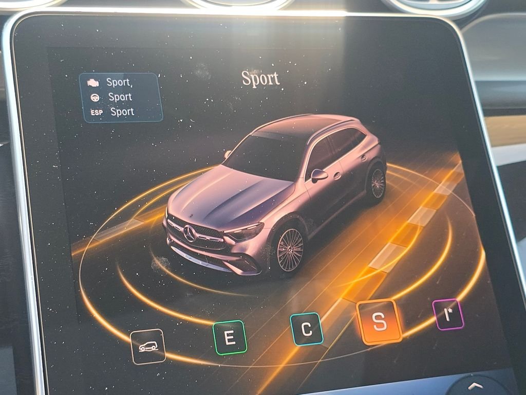 New 2026 Black Mercedes-Benz GLC 300 image 33