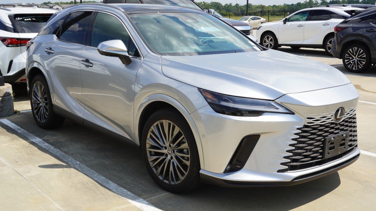 Used 2023 Silver Lexus RX 350 Luxury image 3