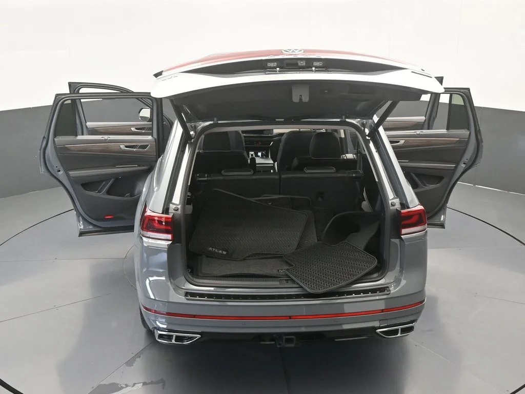 Used 2025 Gray Volkswagen 2.0T SEL Premium R-Line image 61