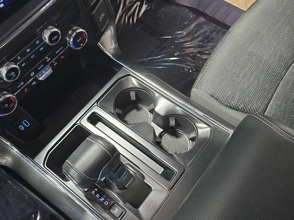 Used 2023 Avalanche Ford XLT image 26