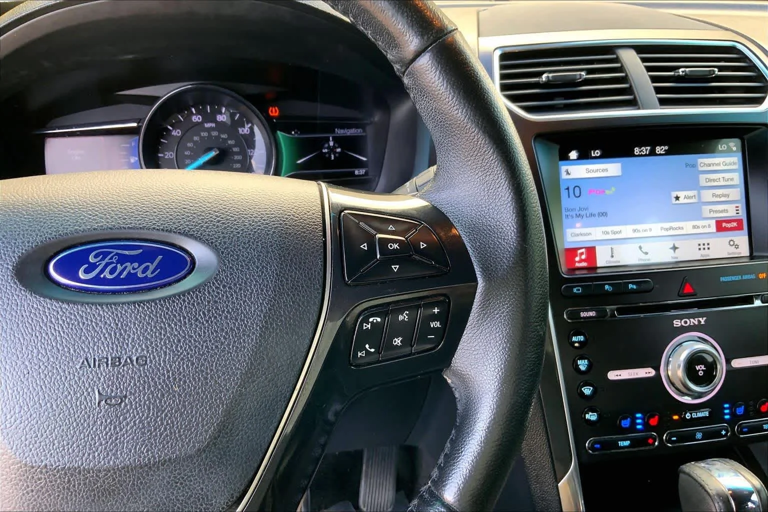 Used 2017 Magnetic Metallic Ford Limited image 21
