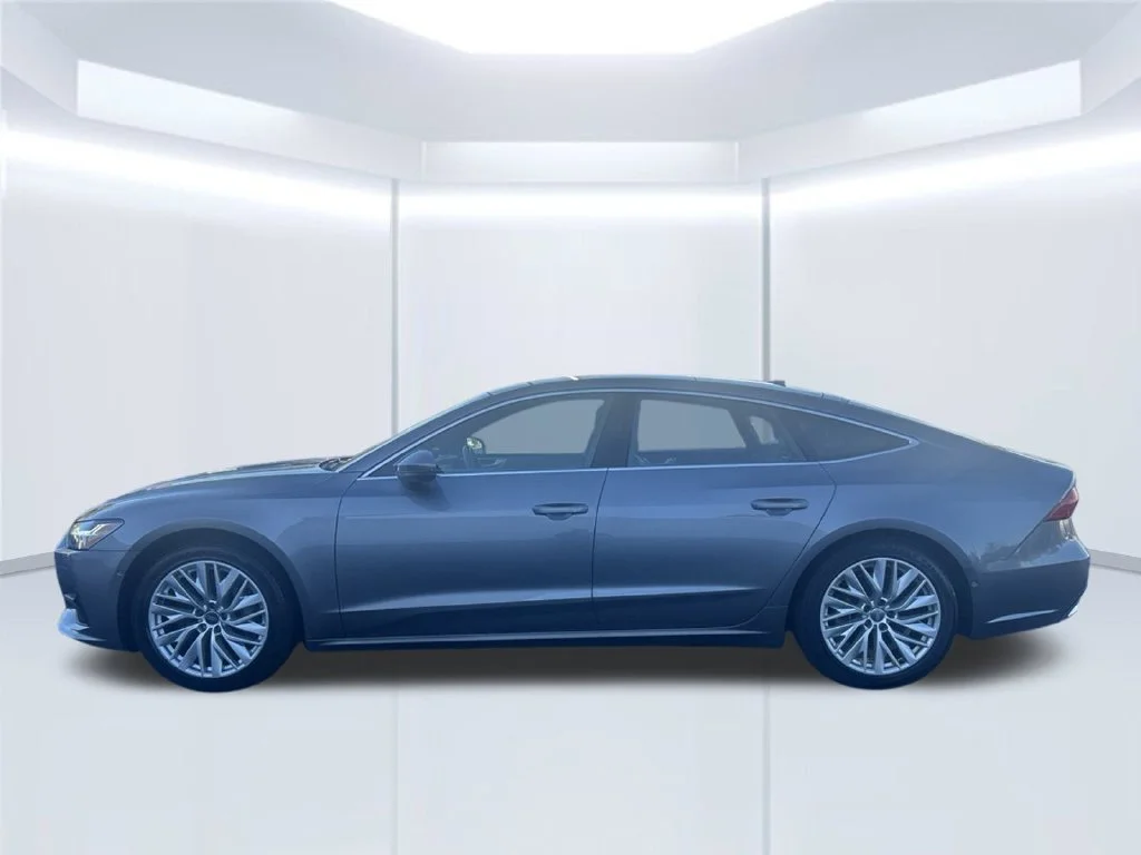 Used 2020  Audi 3.0T Prestige image 2