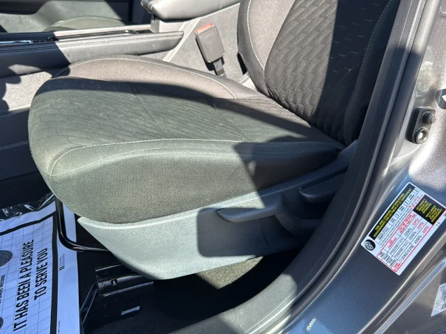 Used 2024 Gray Nissan SV image 18