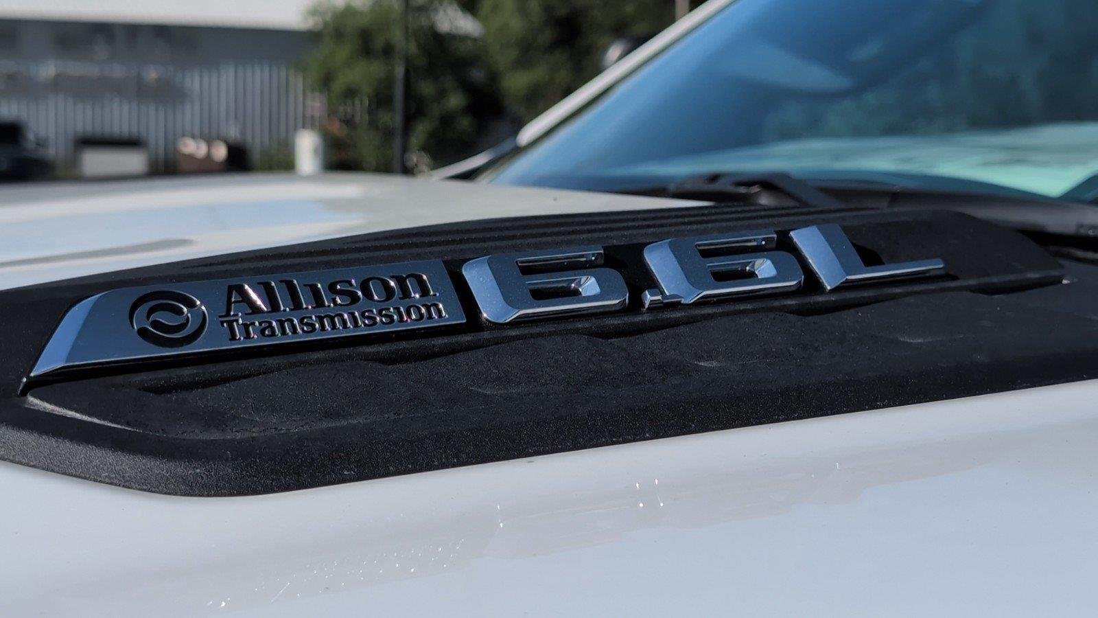 New 2026 Summit White Chevrolet Custom image 10