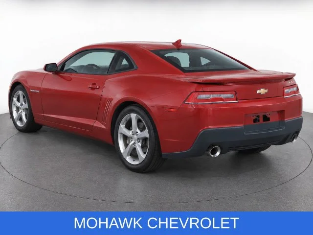 Used 2015 CRYSTAL RED TINTCOAT Chevrolet LT image 3