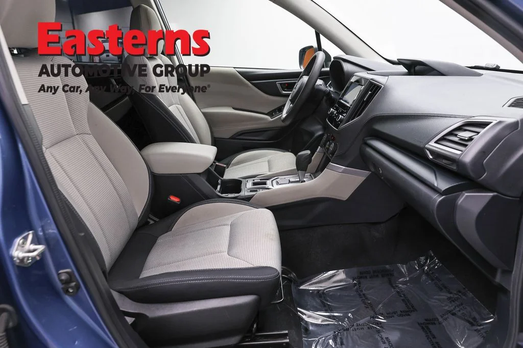 Used 2022 Blue Subaru Base image 24