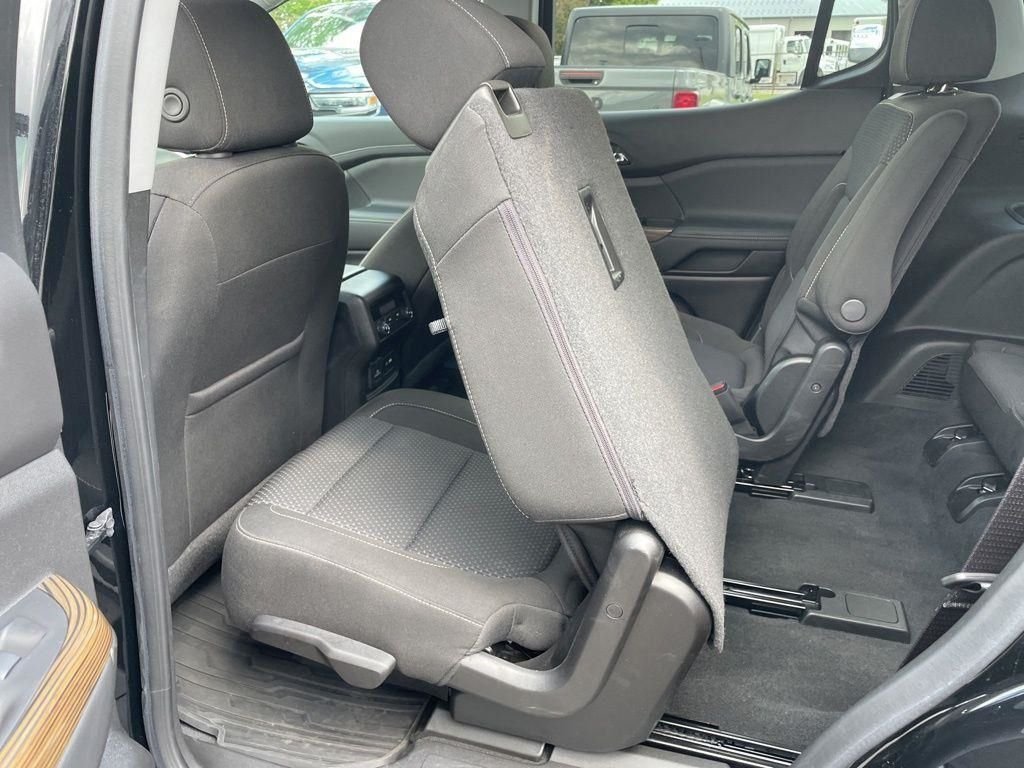 Used 2023 Black GMC SLE image 33