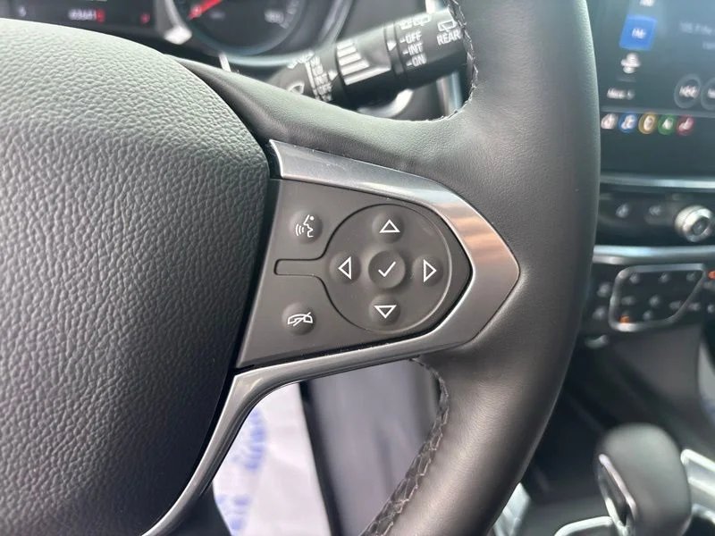 Used 2023 Gray Chevrolet RS image 39