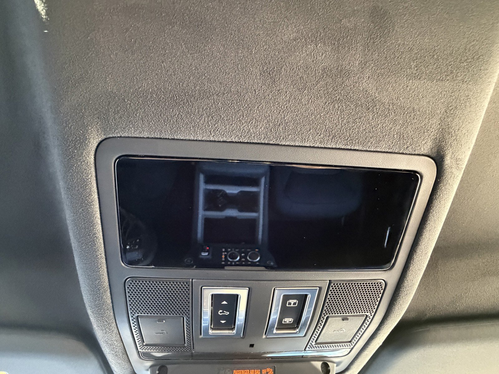 2026 Land Rover Defender V8 - Photo 20