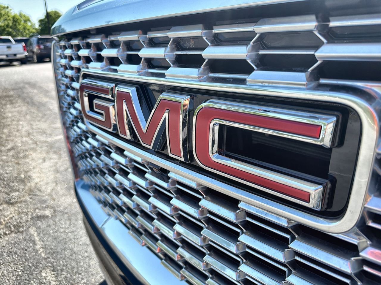 Used 2024 Onyx Black GMC Denali image 26