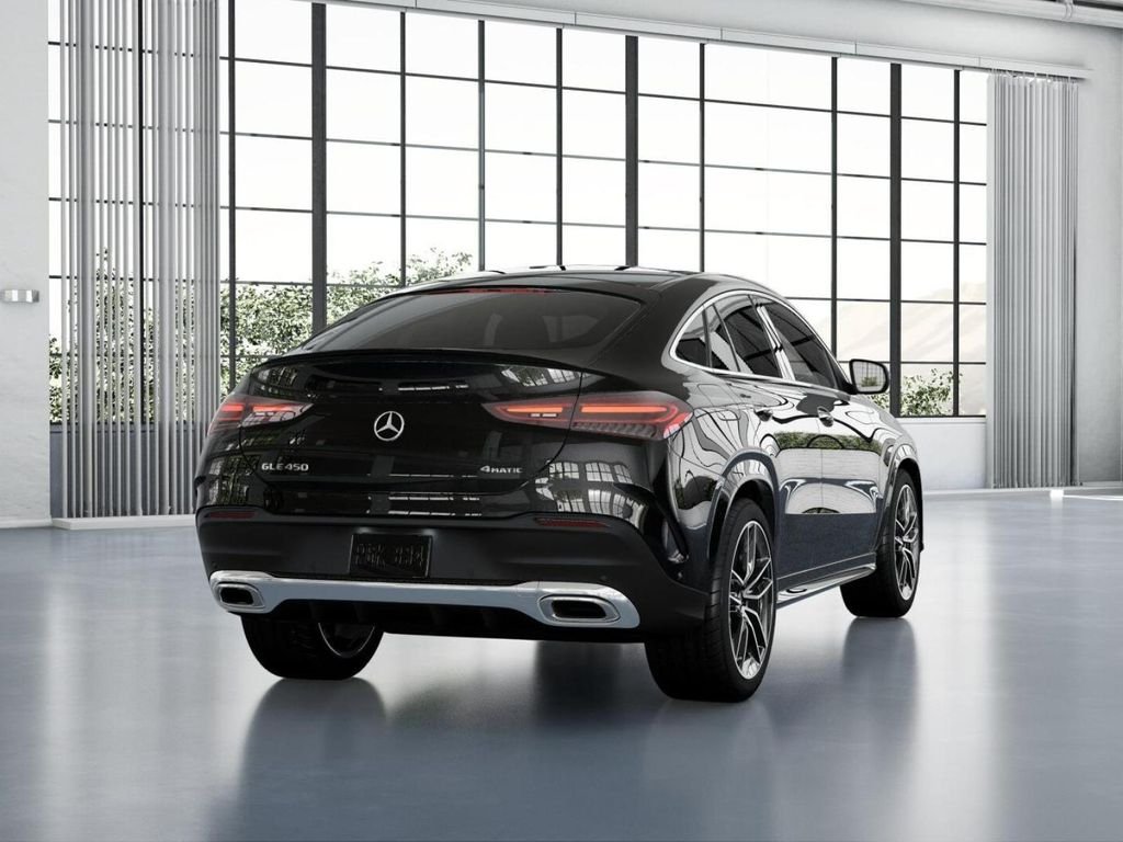 Certified Used 2025 Obsidian Black Metallic Mercedes-Benz GLE 450 4MATIC® image 23