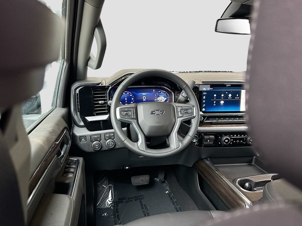 New 2026 Black Chevrolet LT image 25