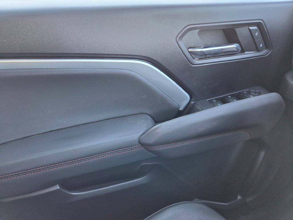 Used 2023 Gray Chevrolet Z71 image 16