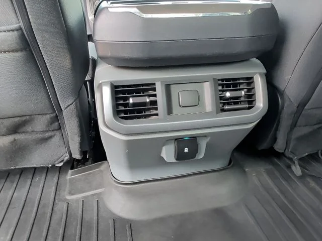 Used 2023 White Ford XLT image 38