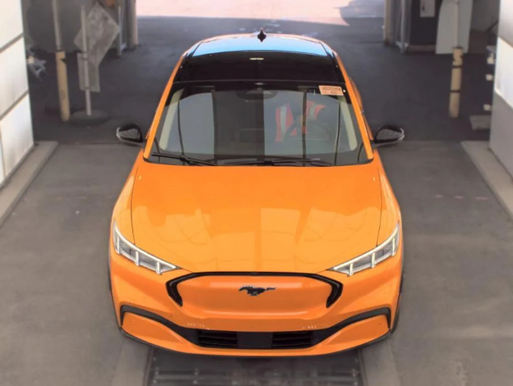 Used 2023 Orange Ford Premium image 2