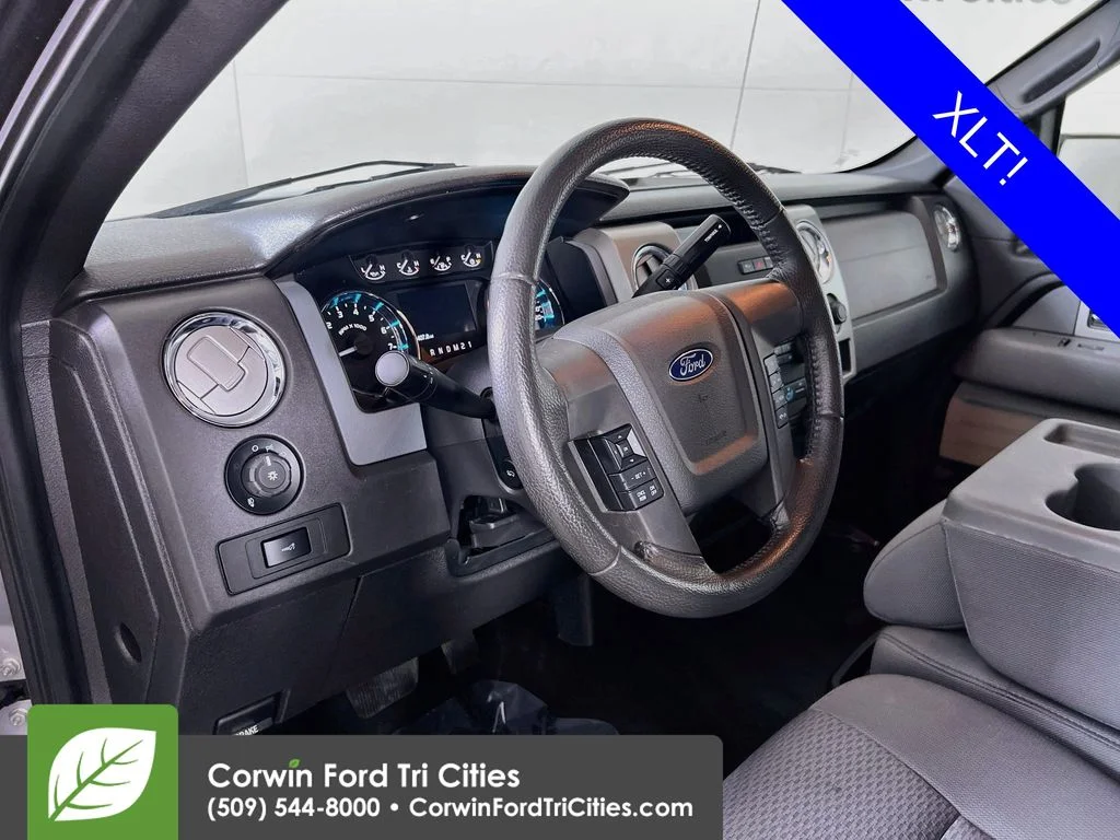 Used 2011 Ingot Silver Ford XLT image 3