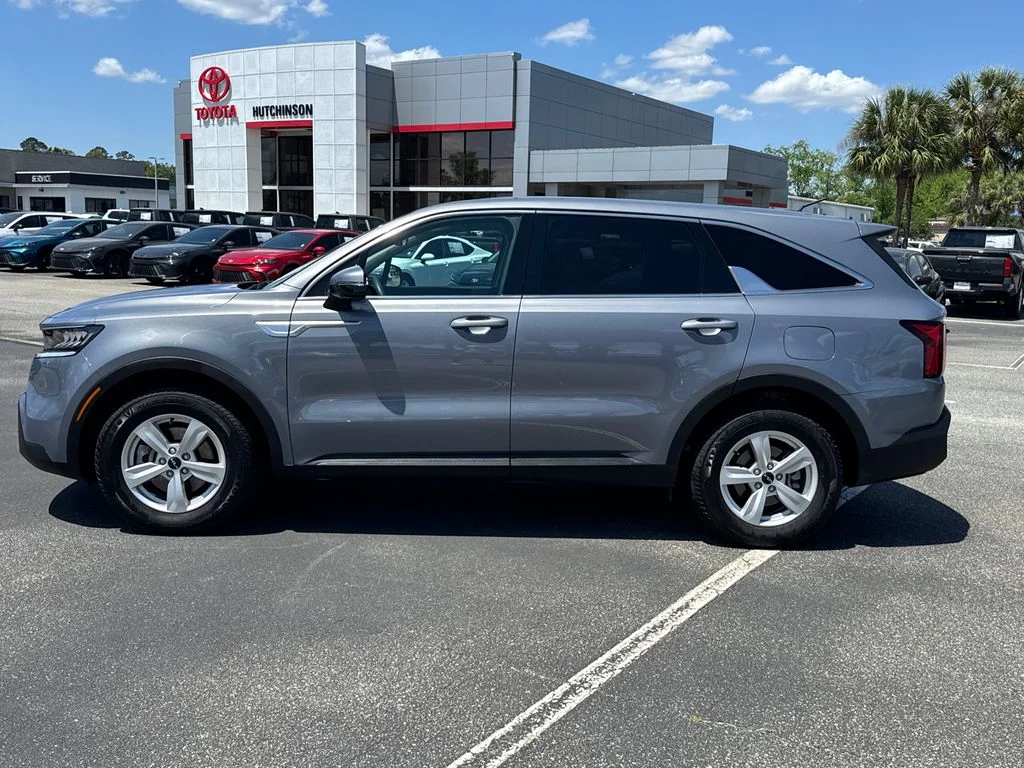 Used 2023 Silver Kia LX image 6