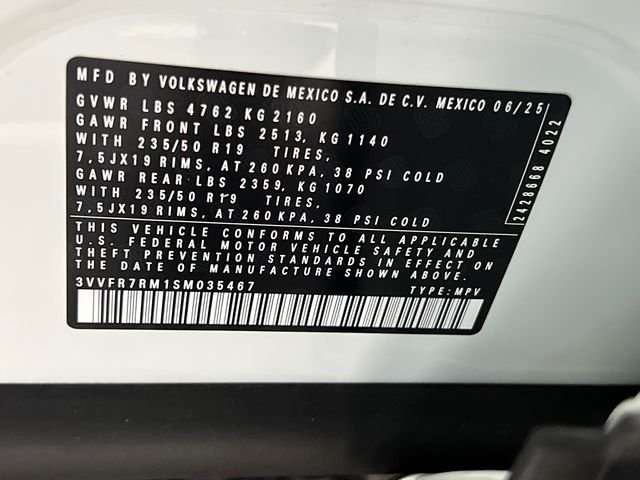 Certified Used 2025 White Volkswagen 2.0T SE image 28