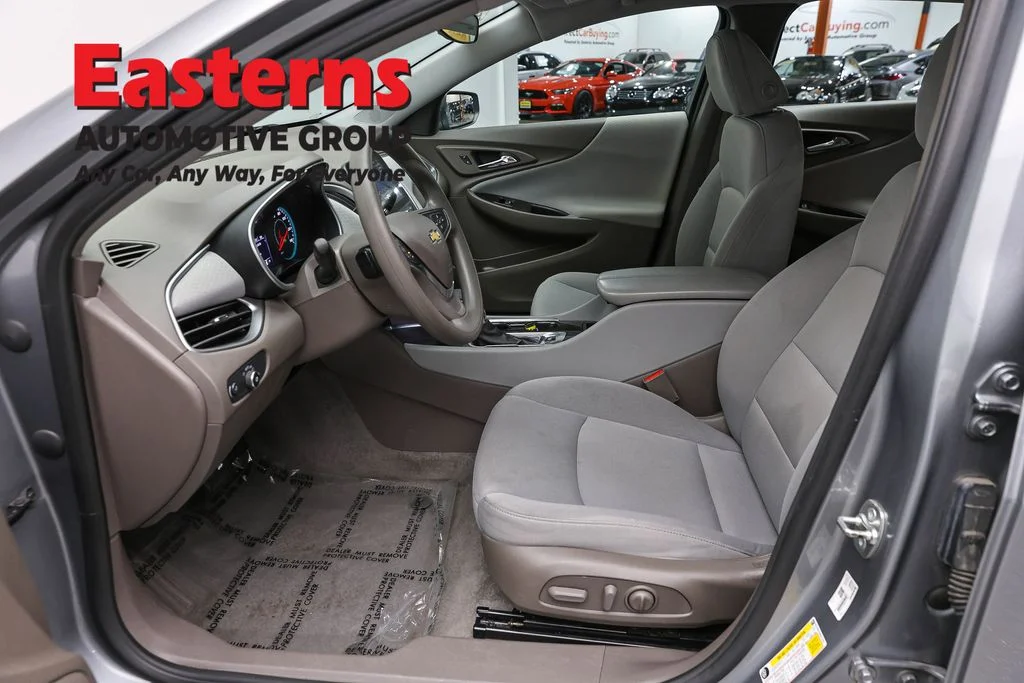 Used 2024 Gray Chevrolet LT image 14