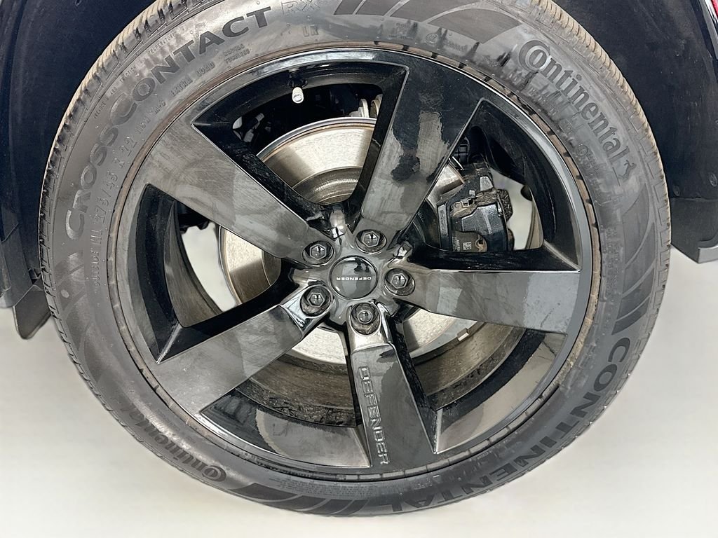 New 2026 Fuji White Land Rover V8 image 31