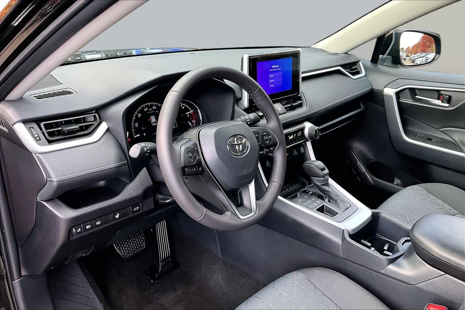 Used 2025 Midnight Black Metallic Toyota XLE image 17