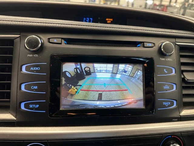 Used 2017 Silver Toyota LE image 26