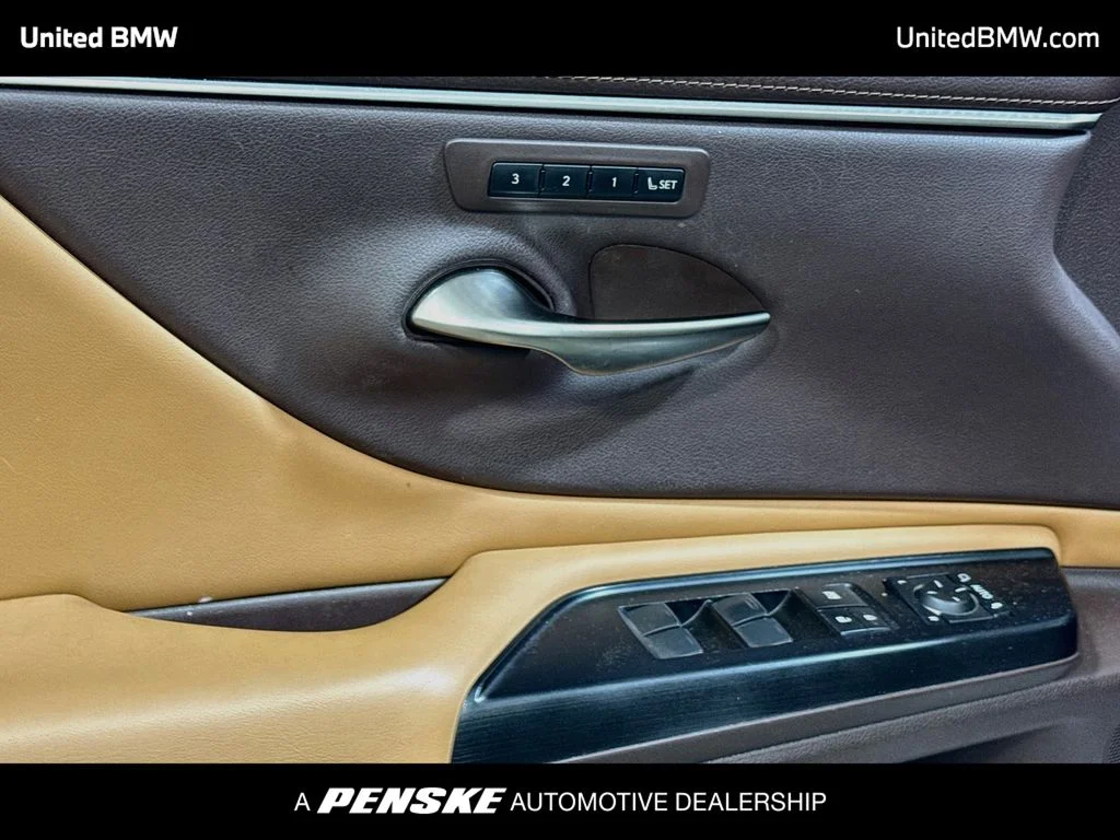 Used 2020 Silver Lexus 350 image 10