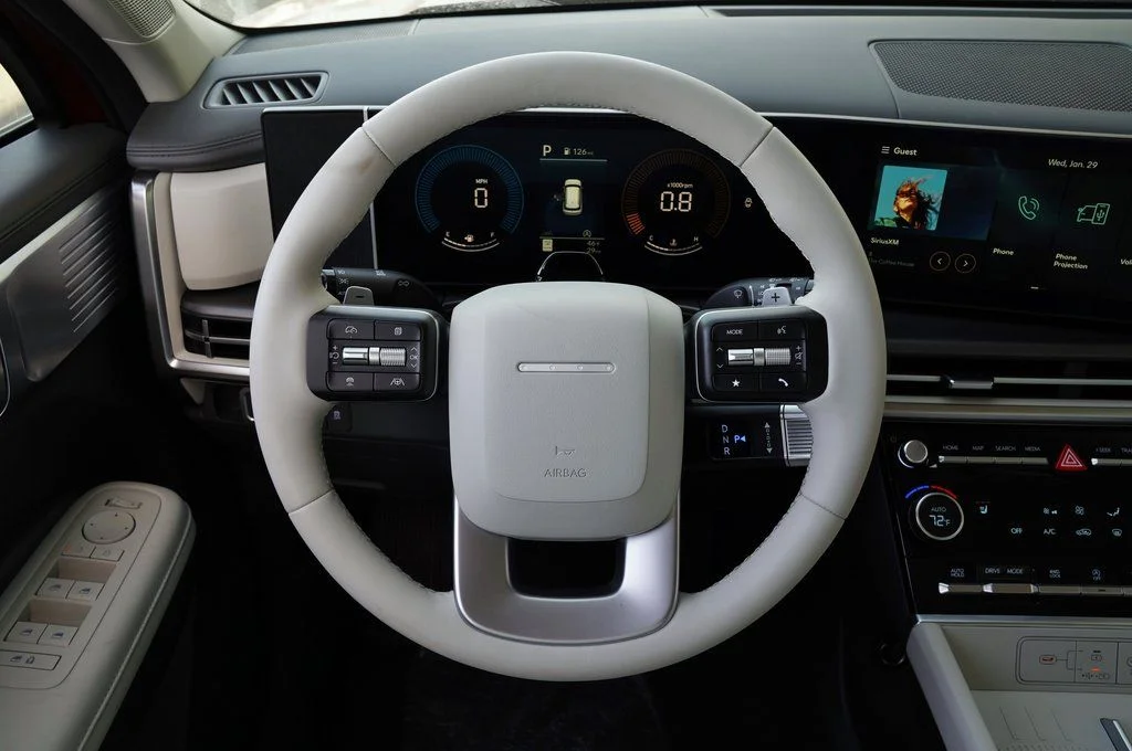 2025 Hyundai Santa Fe SEL - Photo 32