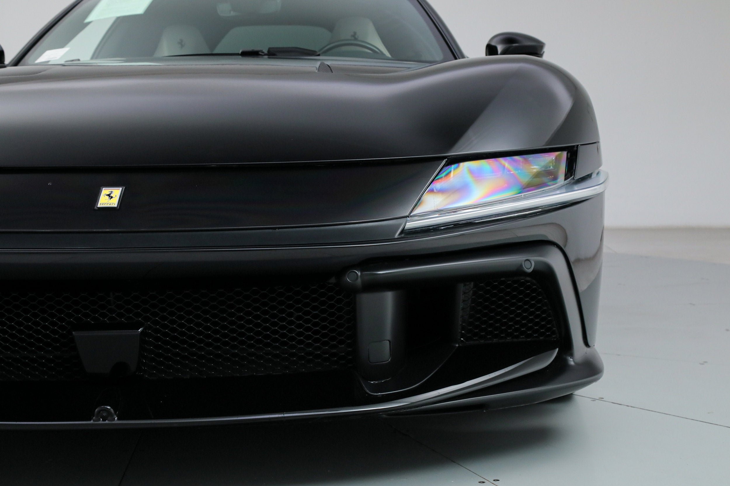Certified Used 2025 Nero Ferrari  image 14
