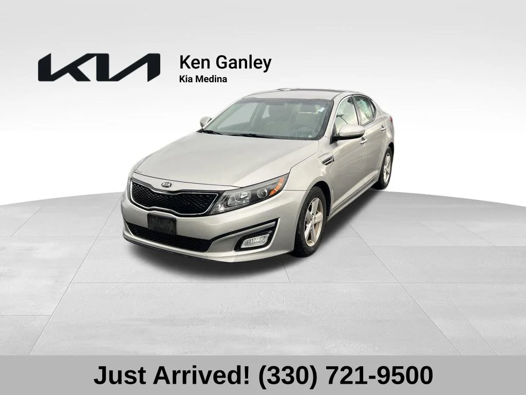 Used 2014 Silver Kia LX image 1